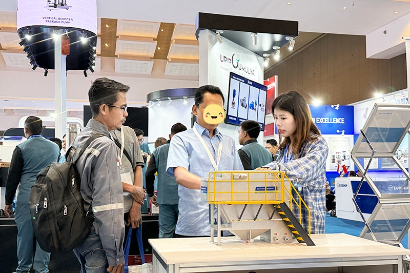 中国·350vip8888新葡的京环保印尼水展气浮机沉淀池.jpg